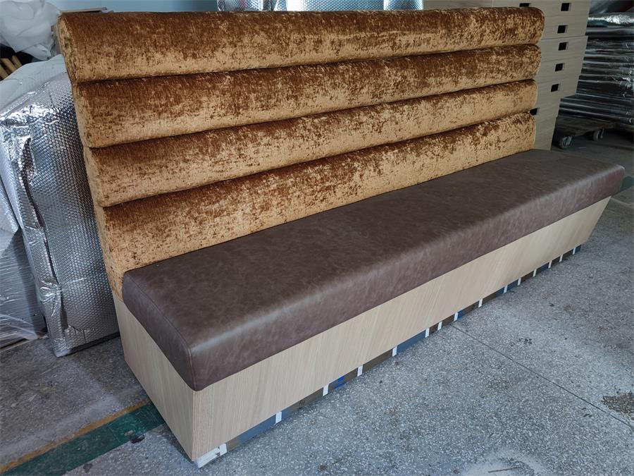 Hot pot restaurant seating