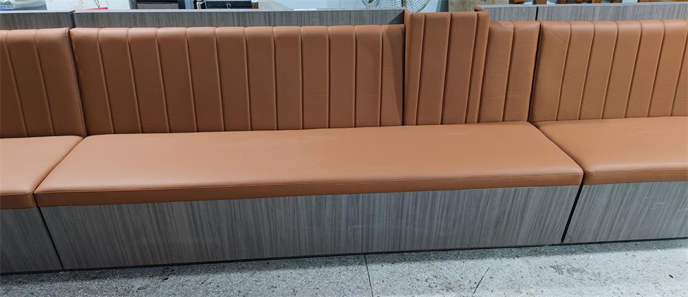 BBQ restaurant seating