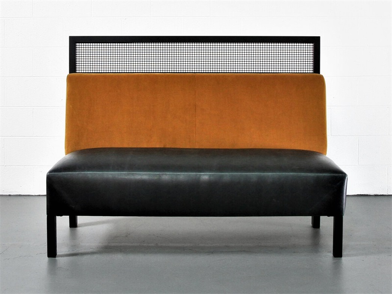 Modern Black Bar Booth Seating - Stylish & Durable Commercial Furniture with Metal Grid Back