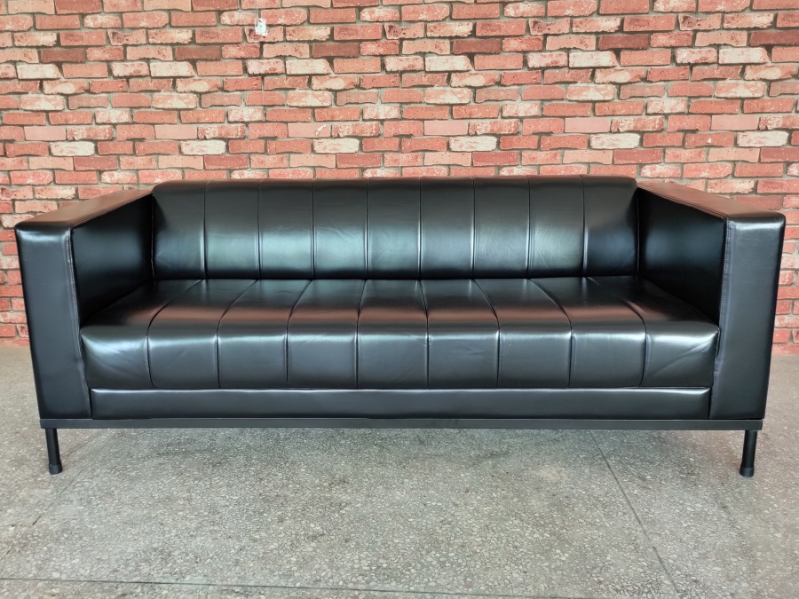 Black leather bar sofa