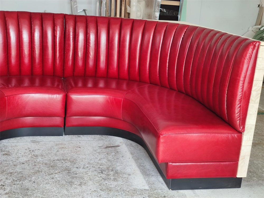 U-Shaped Red Booth Sofa – Ideal Restaurant Seating for BBQ Shops