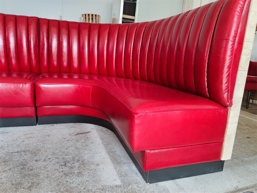 U-Shaped Red Booth Sofa – Ideal Restaurant Seating for BBQ Shops