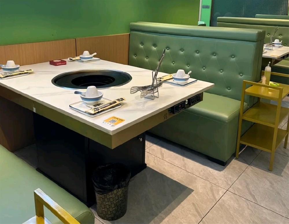 1hot pot restaurant booth seating