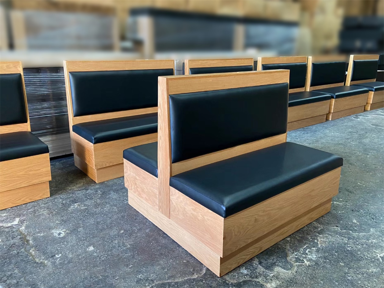 Double-Sided Commercial Restaurant Booth with Oak Wood Frame and Black Vinyl Upholstery for Hotel & Dining Spaces